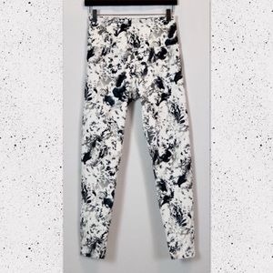 Balance Collection leggings